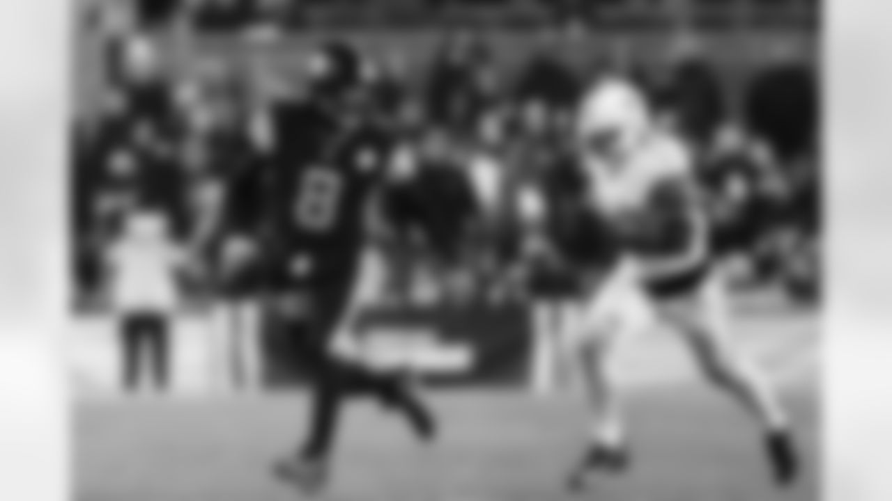 Pittsburgh Steelers quarterback Aaron Rodgers (8) during a regular season game between the Pittsburgh Steelers and the Miami Dolphins, Monday, Dec. 15, 2025 in Pittsburgh, PA. (Jared Wickerham / Pittsburgh Steelers)