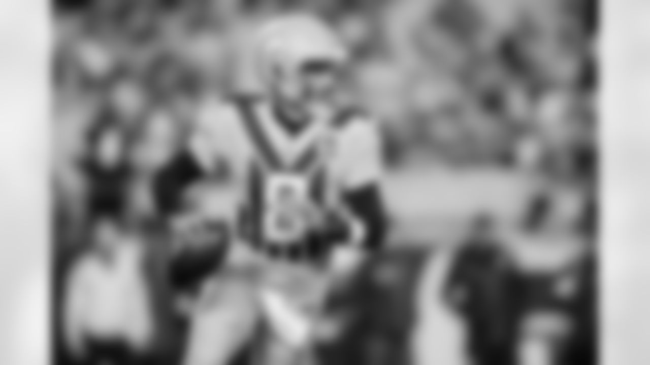 Pittsburgh Steelers quarterback Aaron Rodgers (8) during a regular season game between the Pittsburgh Steelers and the Green Bay Packers, Sunday, Oct. 26, 2025 in Pittsburgh, PA. The Packers beat the Steelers 35-25. (Karl Roser / Pittsburgh Steelers)