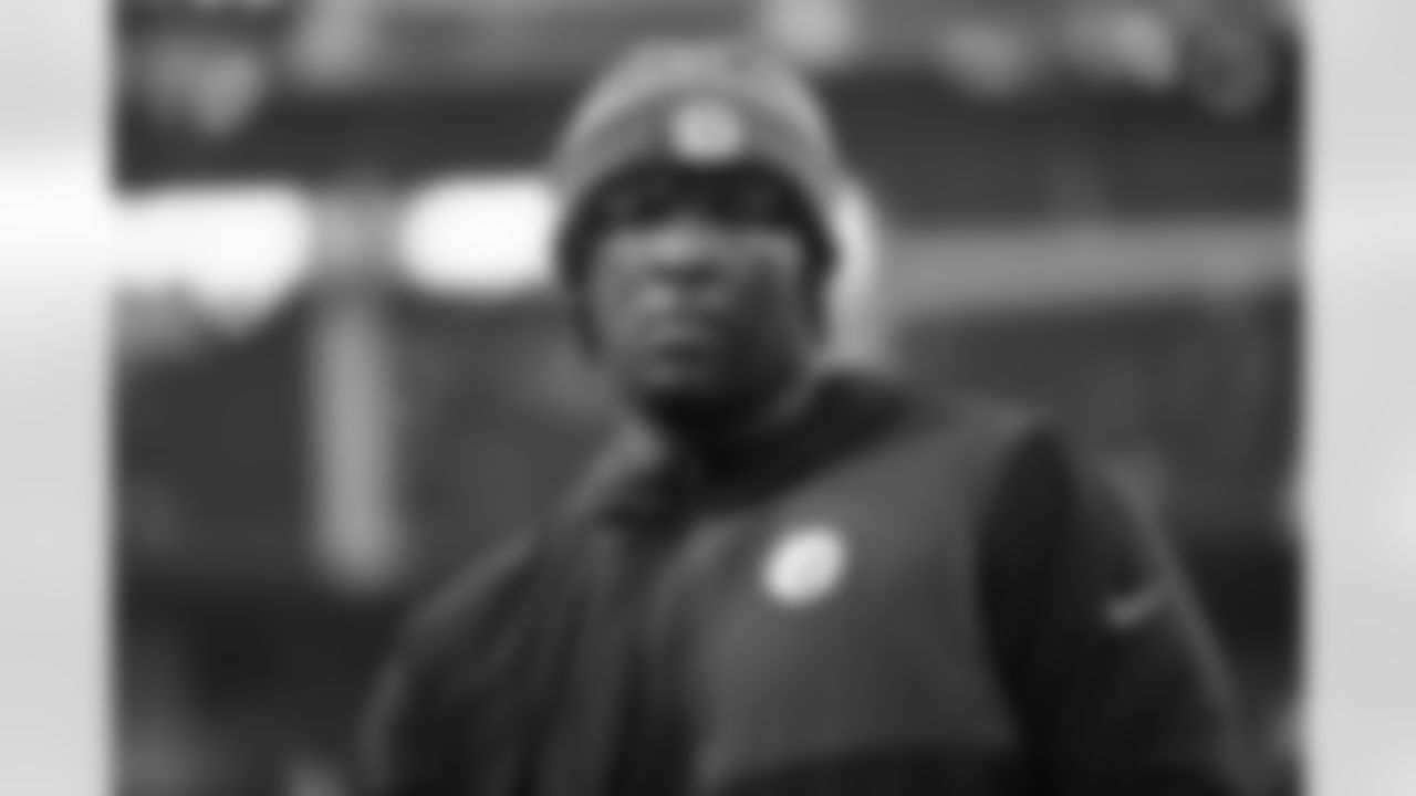 Pittsburgh Steelers defensive tackle Keeanu Benton (95) during a regular season game between the Pittsburgh Steelers and the Los Angeles Chargers, Sunday, Nov. 9, 2025 in Inglewood, CA. (Karl Roser / Pittsburgh Steelers)