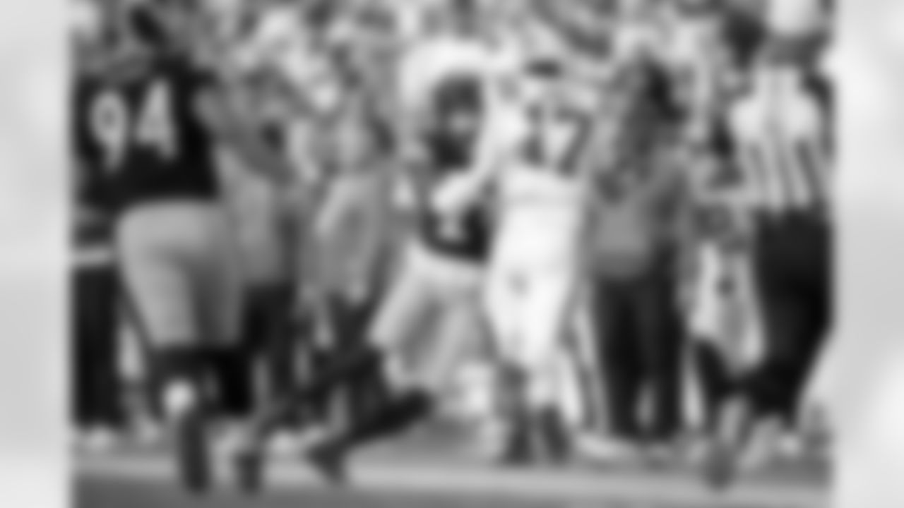 Pittsburgh Steelers cornerback Joey Porter Jr. (24) sacks Indianapolis Colts quarterback Daniel Jones (17) during a regular season game between the Pittsburgh Steelers and the Indianapolis Colts, Sunday, Nov. 2, 2025 in Pittsburgh, PA. The Steelers defeated the Colts 27-20. (Karl Roser / Pittsburgh Steelers)