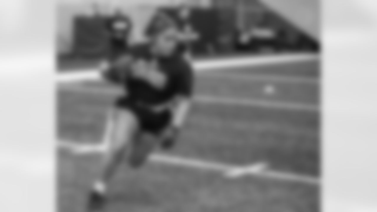 The Steelers host a 2023 Girl's Flag Football Jamboree at the UPMC Rooney Sports Complex Saturday, Dec. 9, 2023 in Pittsburgh, PA. (Arron Anastasia / Pittsburgh Steelers)