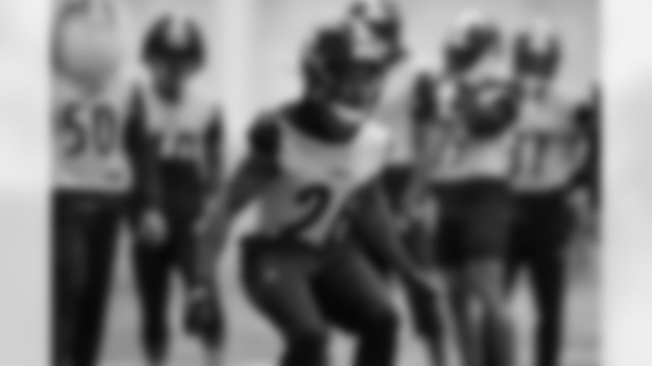 Pittsburgh Steelers cornerback Brandin Echols (26) during practice at the UPMC Rooney Sports Complex preparing for a Week 14 matchup against the Baltimore Ravens, Friday, Dec. 5, 2025 in Pittsburgh, PA. (Alysa Rubin / Pittsburgh Steelers)