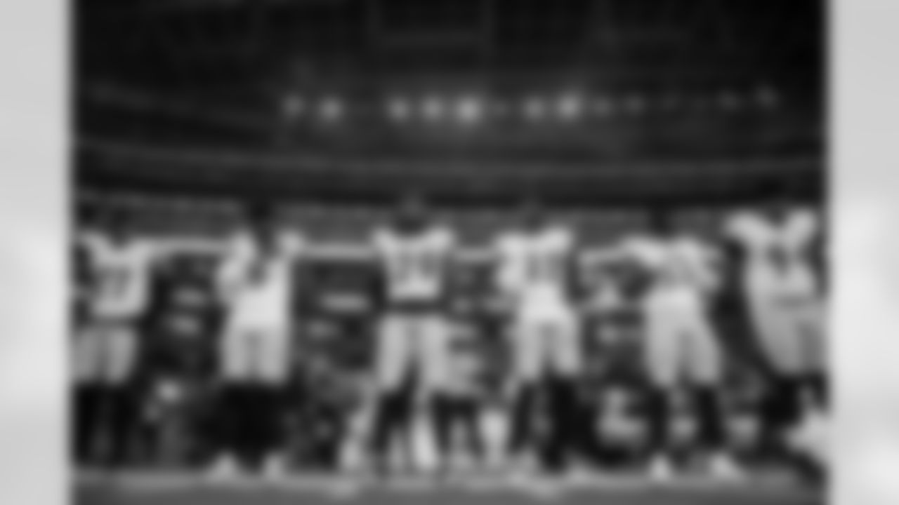 Pittsburgh Steelers defensive back Chuck Clark (21), Pittsburgh Steelers linebacker Patrick Queen (6), Pittsburgh Steelers safety Kyle Dugger (29), Pittsburgh Steelers cornerback James Pierre (42), Pittsburgh Steelers linebacker Mark Robinson (57), and Pittsburgh Steelers defensive end Yahya Black (94) prior to a regular season game between the Pittsburgh Steelers and the Los Angeles Chargers, Sunday, Nov. 9, 2025 in Inglewood, CA. The Chargers beat the Steelers 25-10. (Karl Roser / Pittsburgh Steelers)