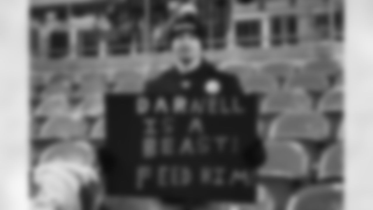 A fan during a regular season game between the Pittsburgh Steelers and the Miami Dolphins, Monday, Dec. 15, 2025 in Pittsburgh, PA. (Alysa Rubin / Pittsburgh Steelers)