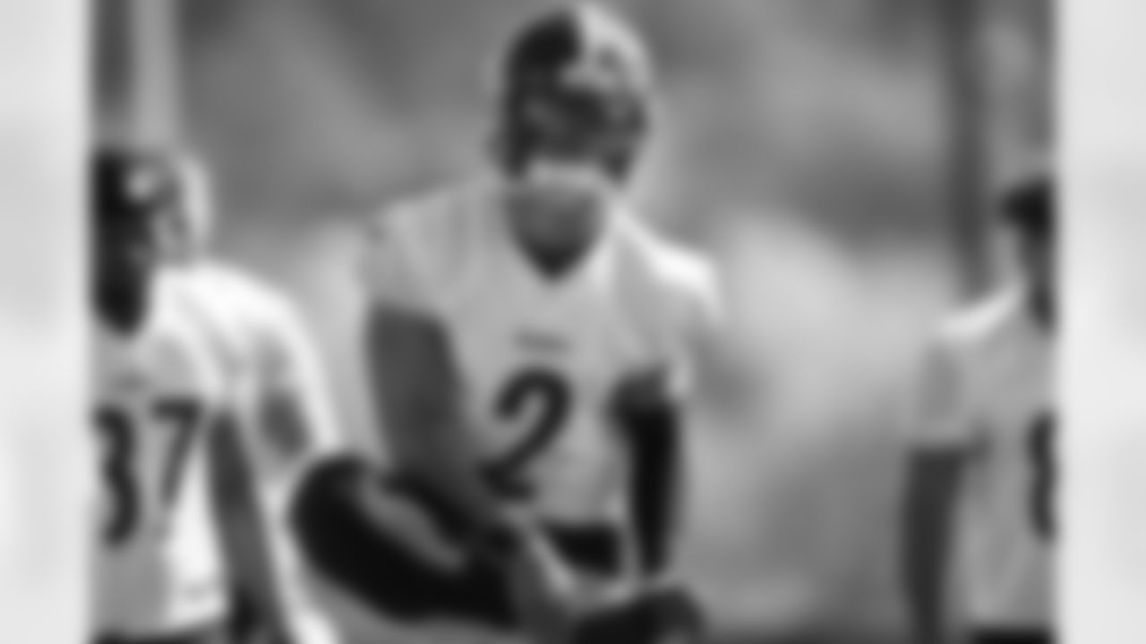 Pittsburgh Steelers quarterback Justin Fields (2) during practice at the UPMC Rooney Sports Complex preparing for a Week 3 matchup against the Los Angeles Chargers, Friday, Sept. 20, 2024 in Pittsburgh, PA. (Alysa Rubin / Pittsburgh Steelers)