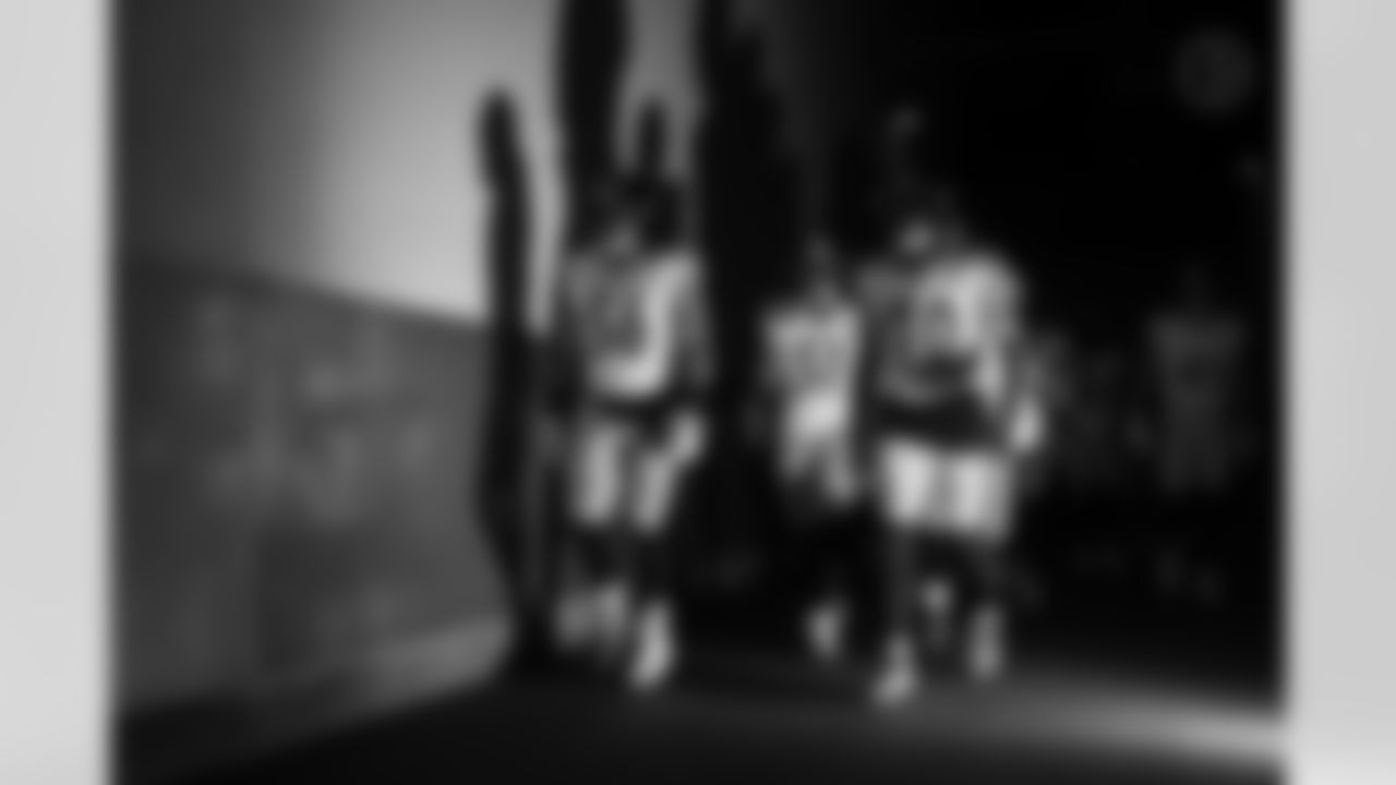 Pittsburgh Steelers linebacker Alex Highsmith (56) Pittsburgh Steelers linebacker Nick Herbig (51) Pittsburgh Steelers linebacker T.J. Watt (90) Pittsburgh Steelers linebacker Payton Wilson (41) during a regular season game between the Pittsburgh Steelers and the Los Angeles Chargers, Sunday, Nov. 9, 2025 in Inglewood, CA. (Karl Roser / Pittsburgh Steelers)