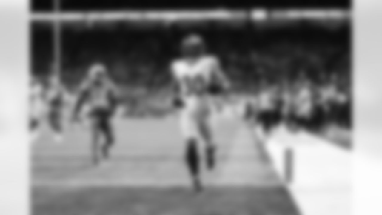 Pittsburgh Steelers running back Jaylen Warren (30) during a regular season game between the Pittsburgh Steelers and the Detroit Lions, Sunday, Dec. 21, 2025 in Detroit, MI. (Karl Roser / Pittsburgh Steelers)