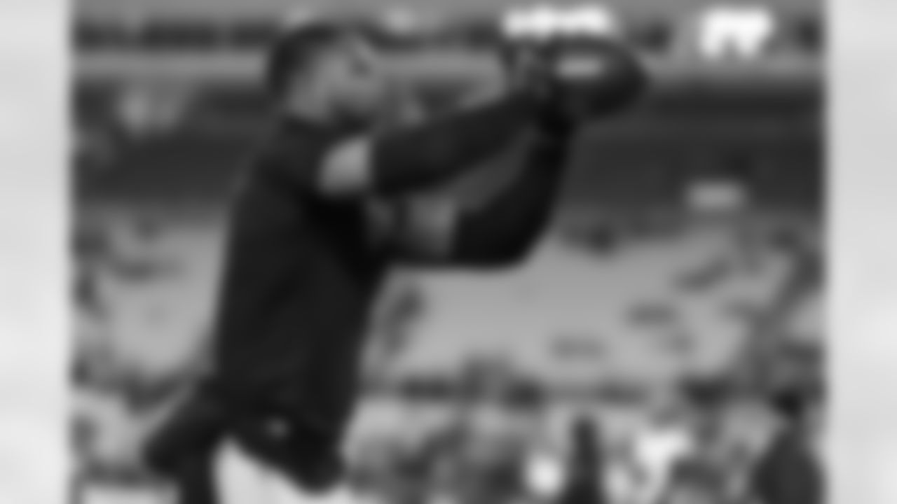 Pittsburgh Steelers tight end Jonnu Smith (81) during a regular season game between the Pittsburgh Steelers and the Baltimore Ravens, Sunday, Jan. 4, 2026 in Pittsburgh, PA. (Karl Roser / Pittsburgh Steelers)