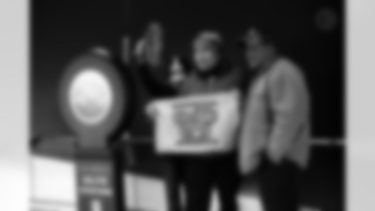 The Steelers welcomed fans from Mexico and Spain for an appreciation party prior to Monday night's game on Sunday, Dec. 14, 2025 in Pittsburgh, PA. (Emilee Fails / Pittsburgh Steelers)