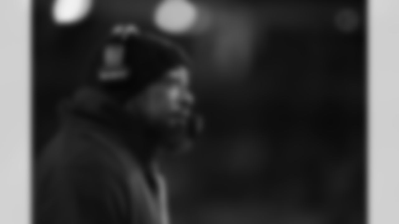 Pittsburgh Steelers head coach Mike Tomlin during a regular season game between the Pittsburgh Steelers and the Buffalo Bills, Sunday, Nov. 30, 2025 in Pittsburgh, PA.  (Arron Anastasia / Pittsburgh Steelers)