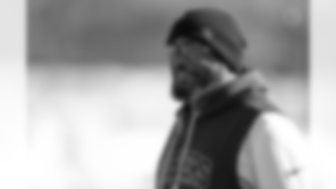 Pittsburgh Steelers head coach Mike Tomlin during practice at the UPMC Rooney Sports Complex preparing for a Week 16 matchup against the Detroit Lions, Wednesday, Dec. 17, 2025 in Pittsburgh, PA. (Karl Roser / Pittsburgh Steelers)