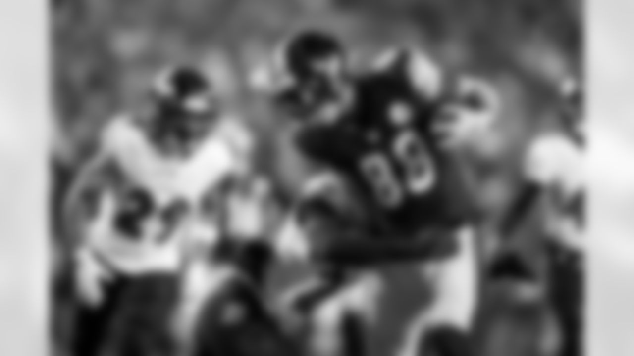 Pittsburgh Steelers tight end Pat Freiermuth (88) during a regular season game between the Pittsburgh Steelers and the Baltimore Ravens, Sunday, Jan. 4, 2026 in Pittsburgh, PA. The Steelers defeated the Ravens 26-24. (Karl Roser / Pittsburgh Steelers)