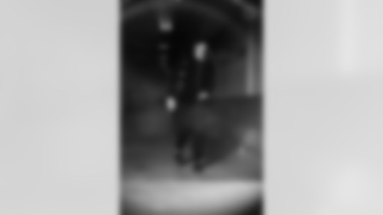 Pittsburgh Steelers quarterback Aaron Rodgers (8) during a regular season game between the Pittsburgh Steelers and the Indianapolis Colts, Sunday, Nov. 2, 2025 in Pittsburgh, PA. (Alysa Rubin / Pittsburgh Steelers)