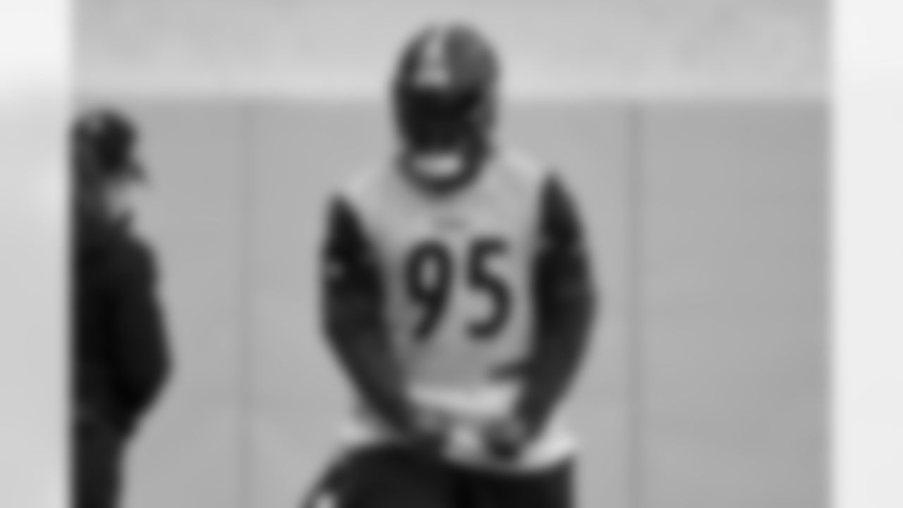 Pittsburgh Steelers defensive tackle Keeanu Benton (95) during practice at the UPMC Rooney Sports Complex preparing for a Wild Card matchup against the Houston Texans, Saturday, Jan. 10, 2026 in Pittsburgh, PA. (Alysa Rubin / Pittsburgh Steelers)