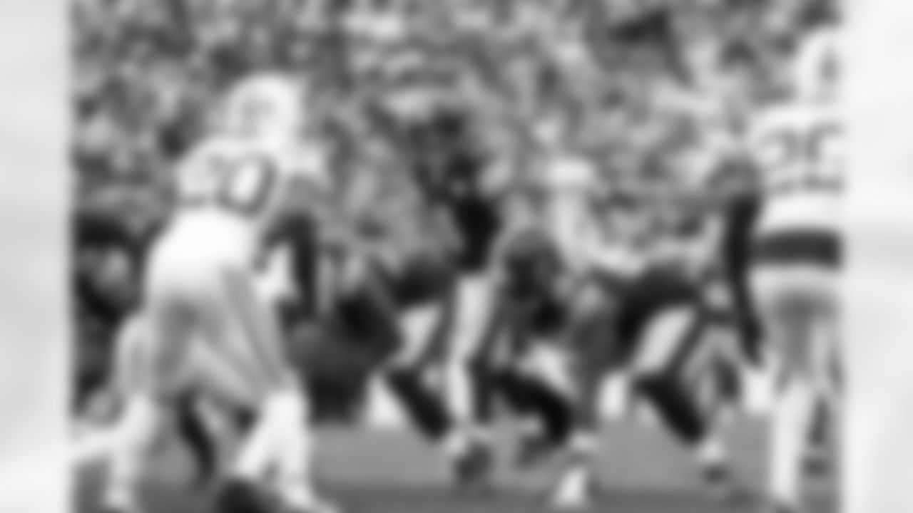 Pittsburgh Steelers quarterback Aaron Rodgers (8) during a regular season game between the Pittsburgh Steelers and the Indianapolis Colts, Sunday, Nov. 2, 2025 in Pittsburgh, PA. (Jared Wickerham / Pittsburgh Steelers)