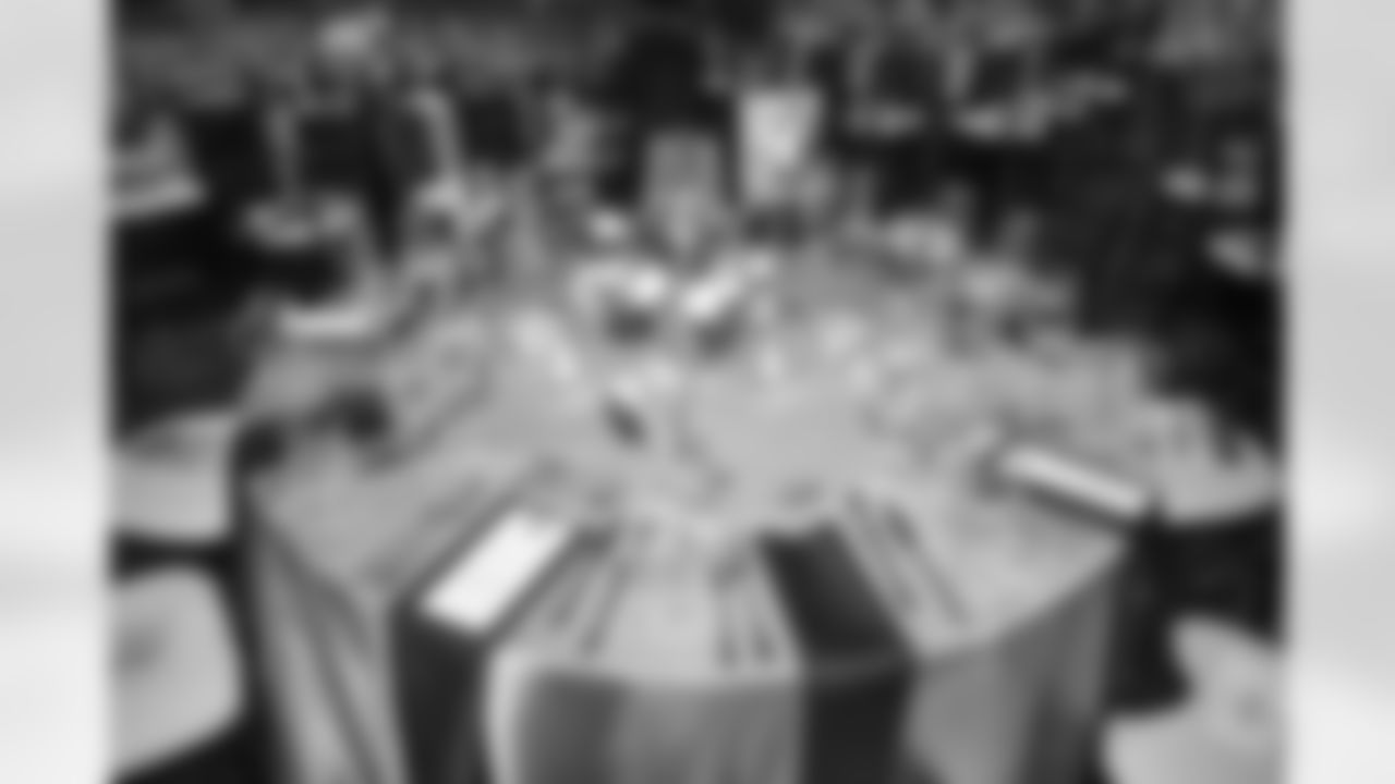 The Pittsburgh Steelers celebrate the 2025 Hall of Honor Class during the Hall of Honor Dinner Ceremony presented by U.S. Steel on Sunday, Dec. 14, 2025 in Pittsburgh, PA. (Alysa Rubin / Pittsburgh Steelers)