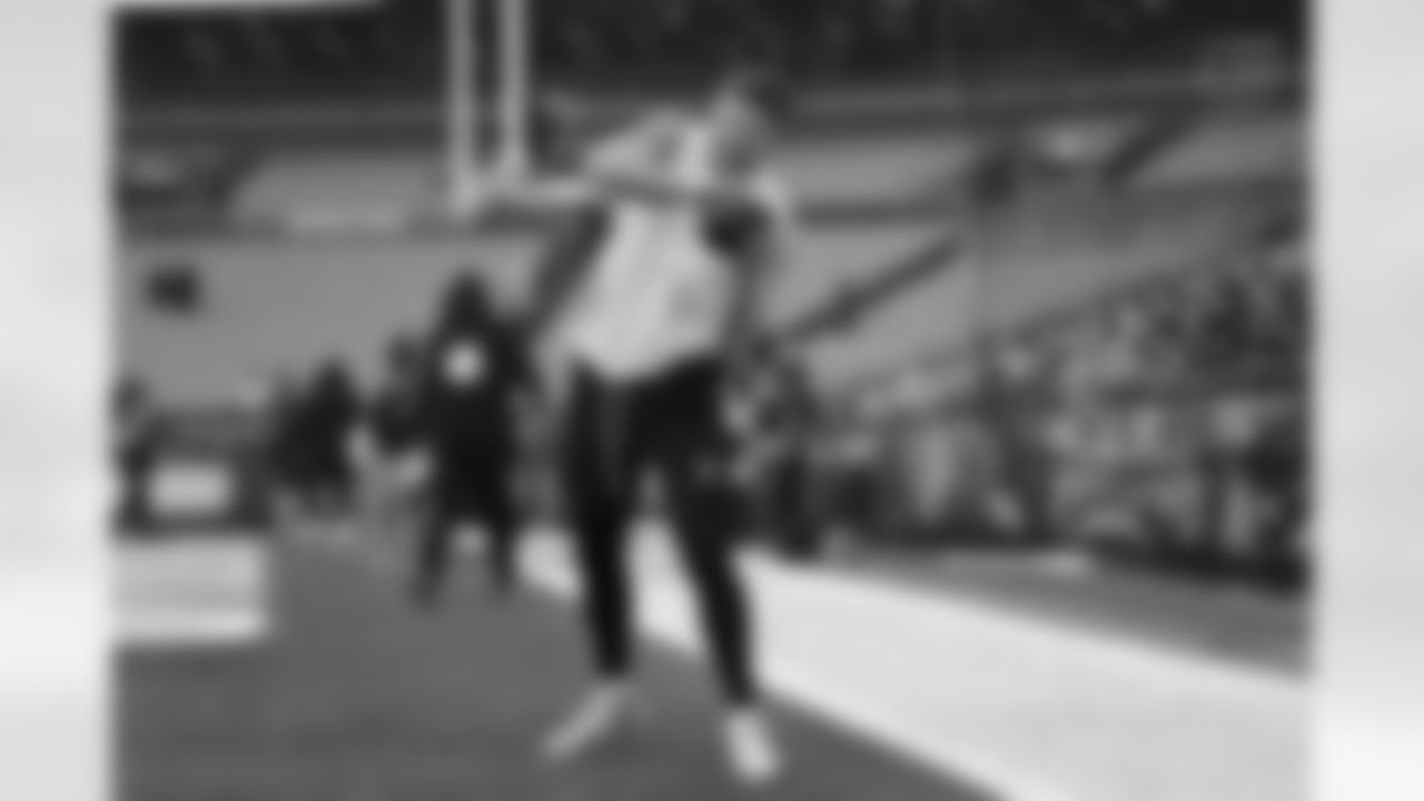 Pittsburgh Steelers linebacker Jack Sawyer (33) during a regular season game between the Pittsburgh Steelers and the Cleveland Browns, Sunday, Dec. 28, 2025 in Cleveland, OH. (Alysa Rubin / Pittsburgh Steelers)