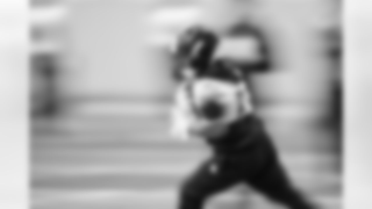 Pittsburgh Steelers wide receiver Ke'Shawn Williams (85) during practice at the UPMC Rooney Sports Complex preparing for a Week 15 matchup against the Miami Dolphins, Friday, Dec. 12, 2025 in Pittsburgh, PA. (Karl Roser / Pittsburgh Steelers)