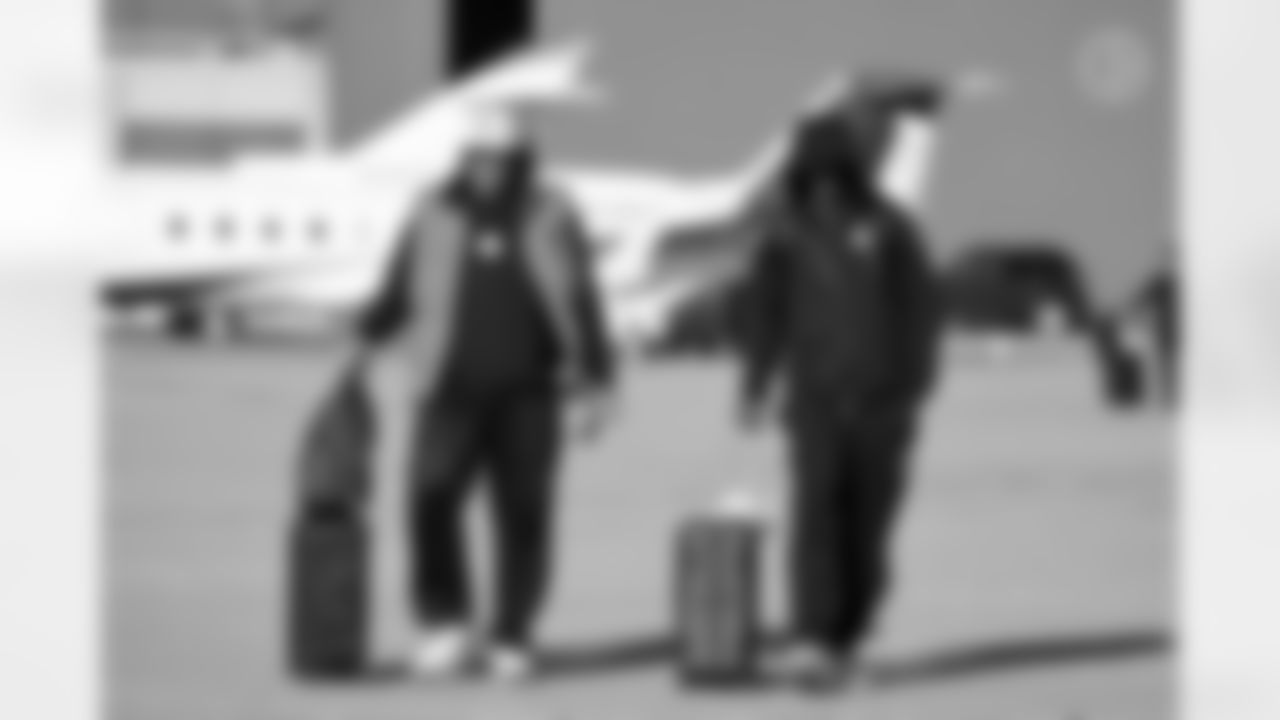 Pittsburgh Steelers defensive coordinator Teryl Austin and Pittsburgh Steelers secondary coach Gerald Alexander travels to Chicago on Saturday, Nov. 22, 2025 for the Week 12 regular season matchup against the Chicago Bears. (Alysa Rubin / Pittsburgh Steelers)