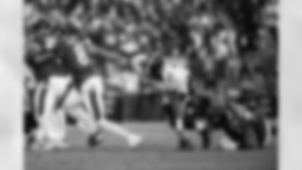 Pittsburgh Steelers defensive end Yahya Black (94) pressures Baltimore Ravens quarterback Lamar Jackson (8) during a regular season game against the Baltimore Ravens, Sunday, Dec. 7, 2025 in Baltimore, MD. The Steelers defeated the Ravens 27-22. (Alysa Rubin / Pittsburgh Steelers)