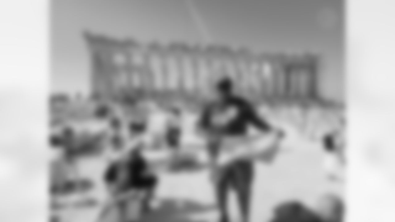 SNUTraditions_TerribleTowelTwirl_Jul272022610AM_Tullis_Daymon_97494590_20220727_095754.jpg_97494590_20220727_095754