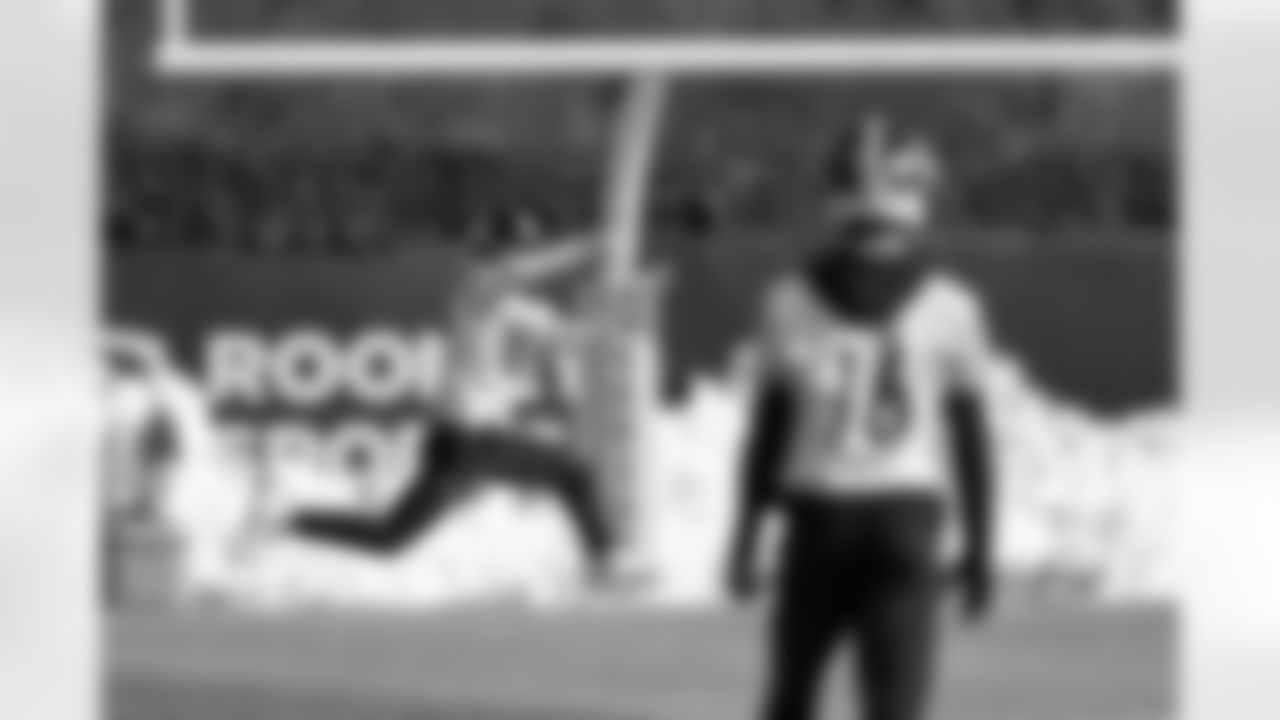 Pittsburgh Steelers wide receiver Roman Wilson (10) during practice at the UPMC Rooney Sports Complex preparing for a Week 16 matchup against the Detroit Lions, Thursday, Dec. 18, 2025 in Pittsburgh, PA. (Karl Roser / Pittsburgh Steelers)