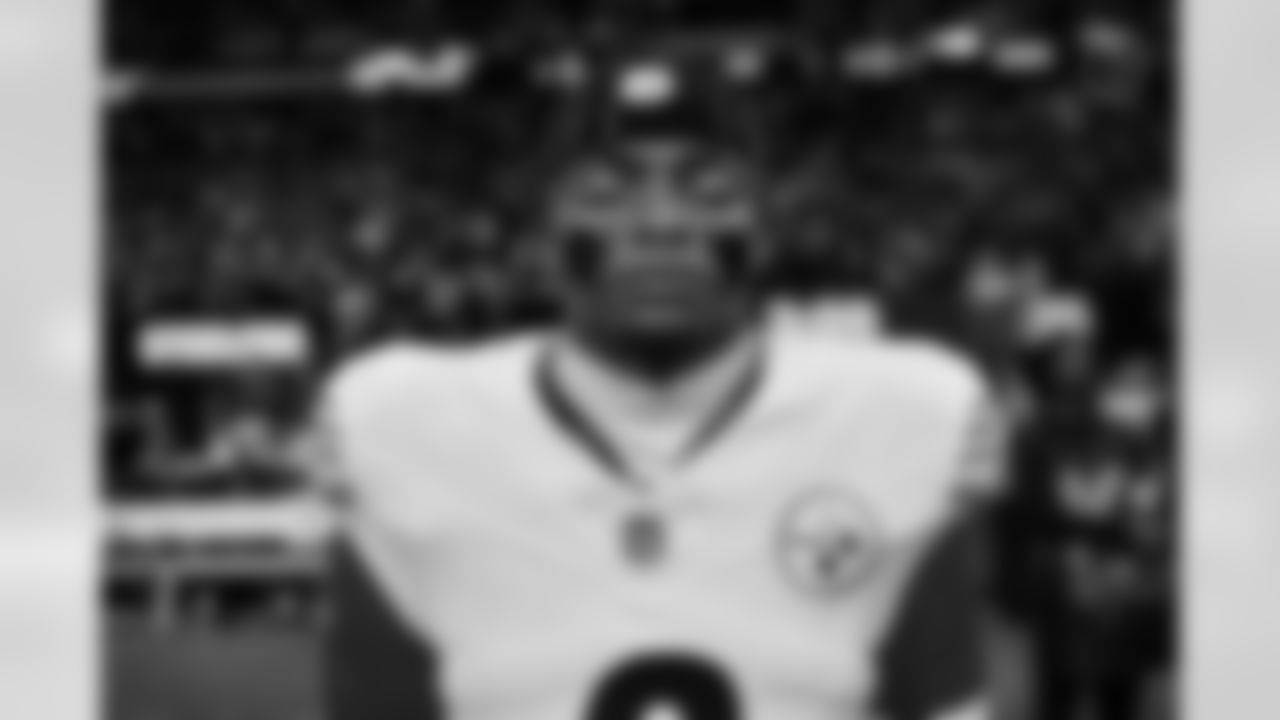 Pittsburgh Steelers quarterback Justin Fields (2) prior to a regular season game between the Pittsburgh Steelers and the Atlanta Falcons, Sunday, Sept. 8, 2024 in Atlanta, GA. (Kyle Hess / Pittsburgh Steelers)