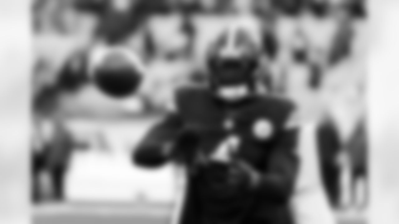 Pittsburgh Steelers wide receiver DK Metcalf (4) during a regular season game between the Pittsburgh Steelers and the Buffalo Bills, Sunday, Nov. 30, 2025 in Pittsburgh, PA.  (Karl Roser / Pittsburgh Steelers)