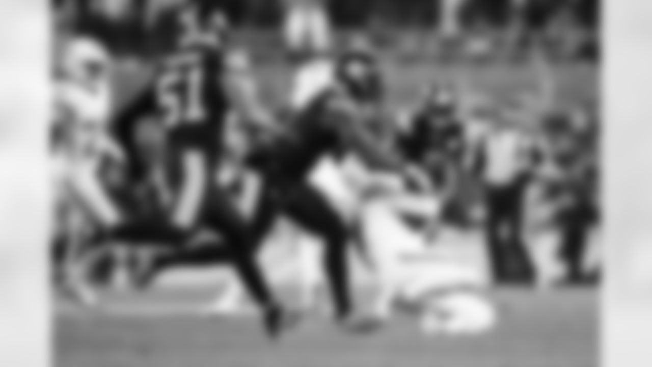 Pittsburgh Steelers linebacker Patrick Queen (6) during a regular season game between the Pittsburgh Steelers and the Miami Dolphins, Monday, Dec. 15, 2025 in Pittsburgh, PA. (Alysa Rubin / Pittsburgh Steelers)