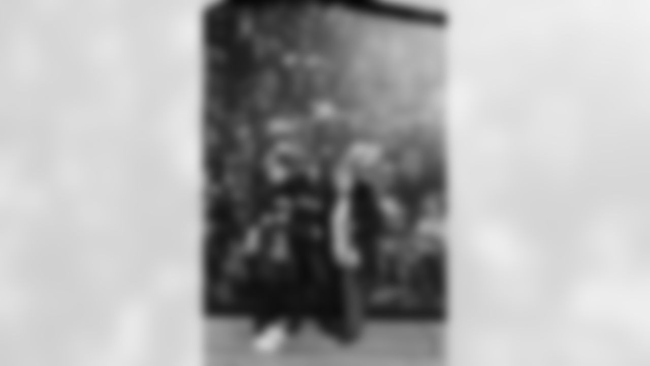 The Steelers welcomed fans from Mexico and Spain for an appreciation party prior to Monday night's game on Sunday, Dec. 14, 2025 in Pittsburgh, PA. (Emilee Fails / Pittsburgh Steelers)