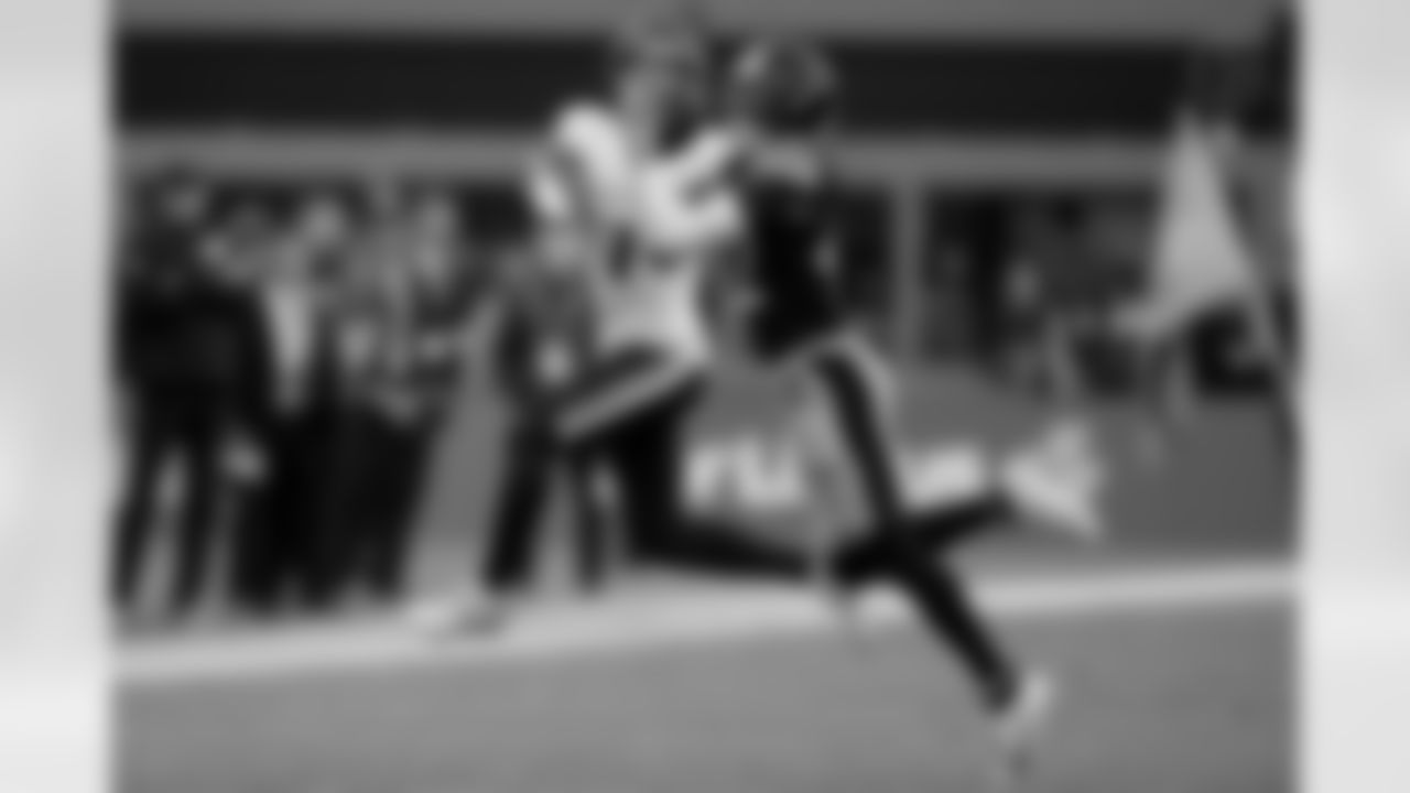 Pittsburgh Steelers cornerback James Pierre (42) during a regular season game between the Pittsburgh Steelers and the Minnesota Vikings, Sunday, Sept. 28, 2025 in Dublin, Ireland. The Steelers defeated the Vikings 24-21. (Brendan Moran/ Pittsburgh Steelers)