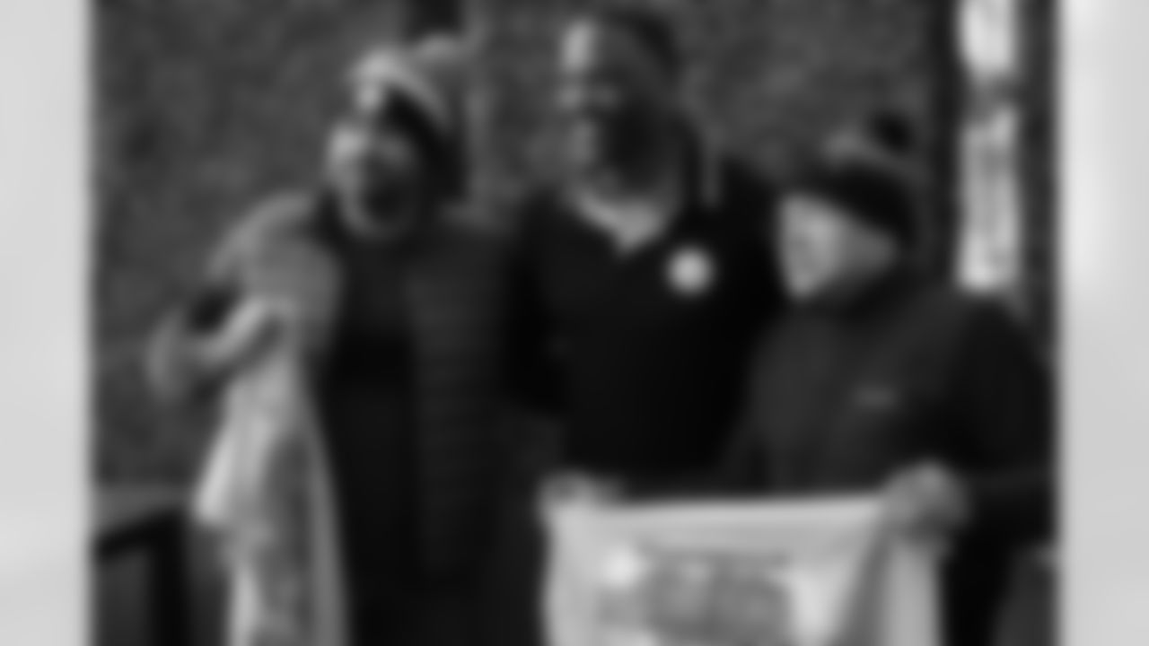 The Steelers welcomed fans from Mexico and Spain for an appreciation party prior to Monday night's game on Sunday, Dec. 14, 2025 in Pittsburgh, PA. (Emilee Fails / Pittsburgh Steelers)