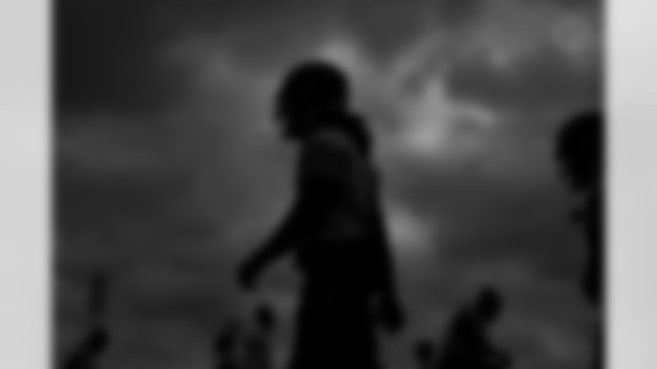 Pittsburgh Steelers running back Kenneth Gainwell (14) during practice at the UPMC Rooney Sports Complex preparing for a Week 13 matchup against the Buffalo Bills, Friday, Nov. 28, 2025 in Pittsburgh, PA. (Karl Roser / Pittsburgh Steelers)