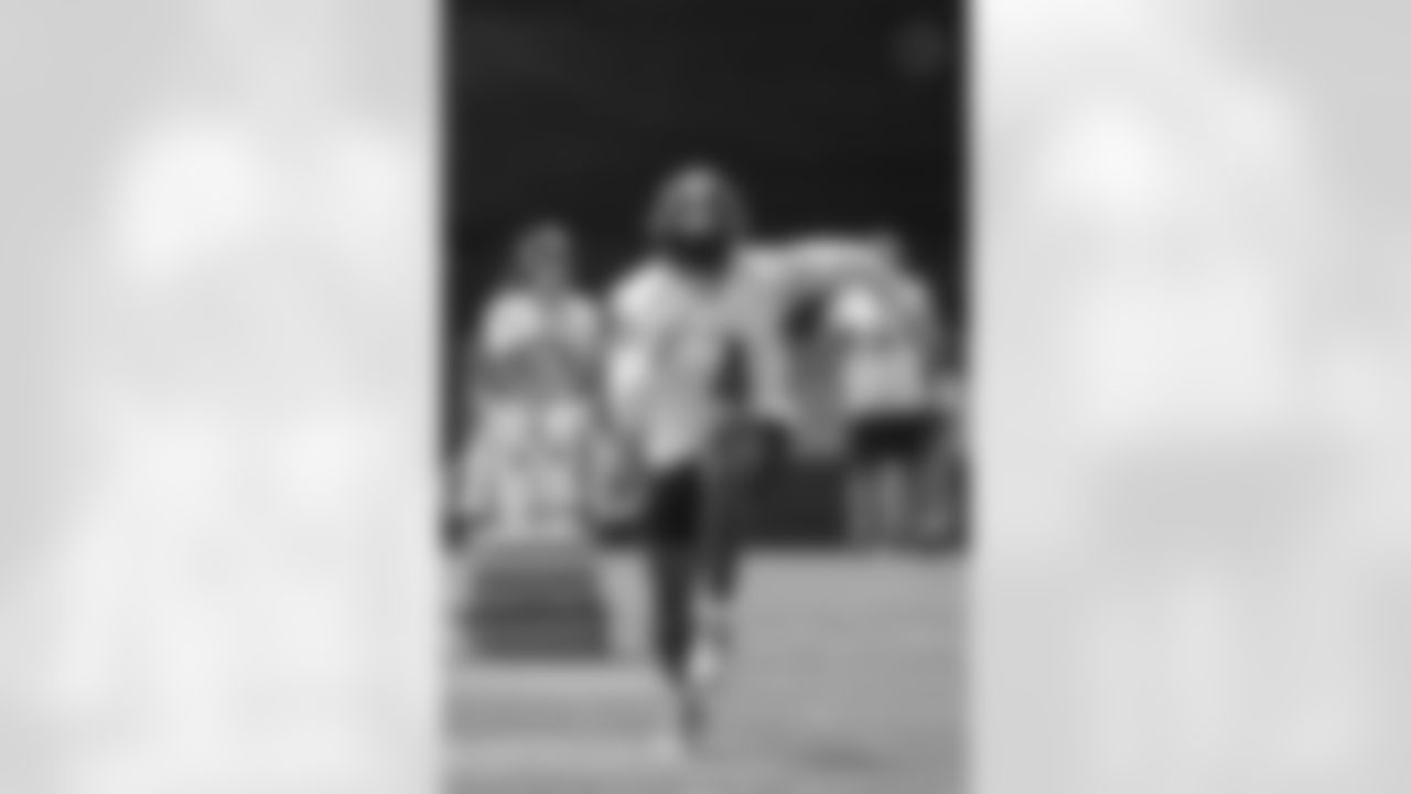 Pittsburgh Steelers wide receiver DK Metcalf (4) practices at the UPMC Rooney Sports Complex during the 2025 minicamp, Tuesday June 10, 2025. (Taylor Ollason/ Pittsburgh Steelers)