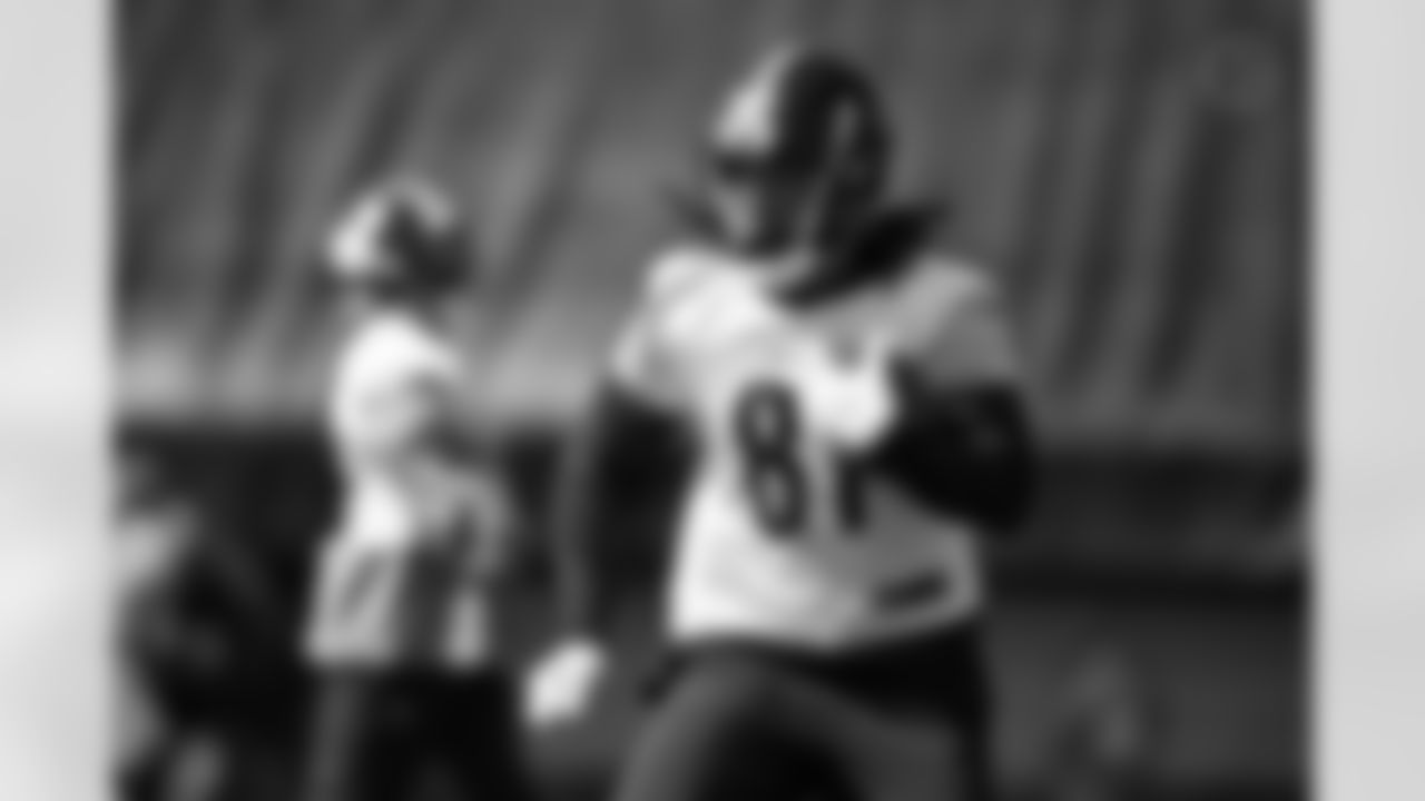 Pittsburgh Steelers tight end MyCole Pruitt (81) during practice at the UPMC Rooney Sports Complex preparing for a Week 1 matchup against the Atlanta Falcons, Friday, Sept. 6, 2024 in Pittsburgh, PA. (Karl Roser / Pittsburgh Steelers)