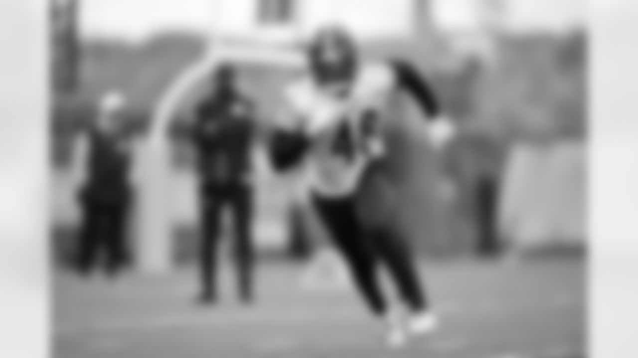 Pittsburgh Steelers fullback DJ Thomas-Jones (48) participates in the Steelers rookie minicamp at the UPMC Rooney Sports Complex, Friday, May 9, 2025 in Pittsburgh, PA. (Karl Roser / Pittsburgh Steelers)