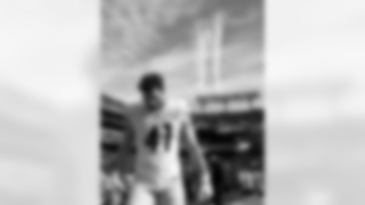 Pittsburgh Steelers linebacker Payton Wilson (41) prior to a regular season game between the Pittsburgh Steelers and the Baltimore Ravens, Sunday, Dec. 7, 2025 in Baltimore, MD. The Steelers defeated the Ravens 27-22. (Alysa Rubin / Pittsburgh Steelers)