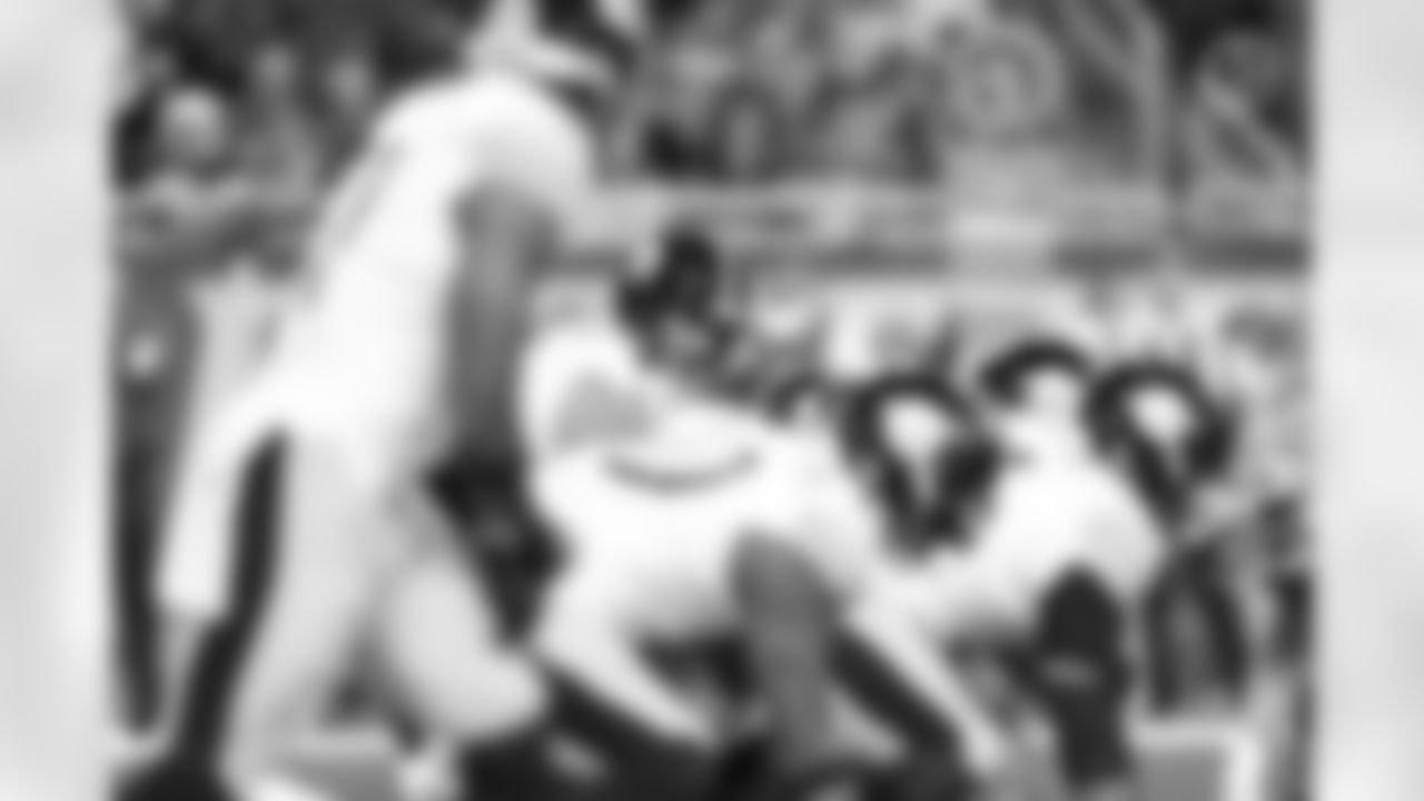 Pittsburgh Steelers quarterback Aaron Rodgers (8) during a regular season game between the Pittsburgh Steelers and the Detroit Lions, Sunday, Dec. 21, 2025 in Detroit, MI. (Karl Roser / Pittsburgh Steelers)