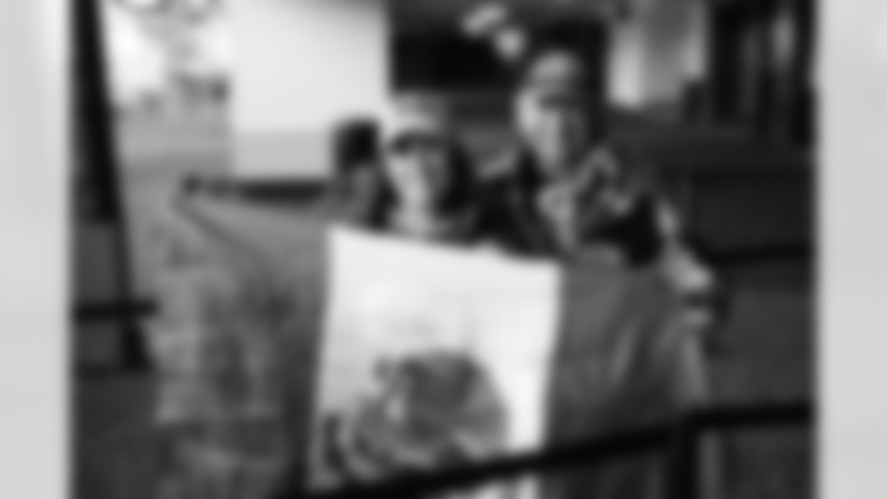 The Steelers welcomed fans from Mexico and Spain for an appreciation party prior to Monday night's game on Sunday, Dec. 14, 2025 in Pittsburgh, PA. (Emilee Fails / Pittsburgh Steelers)