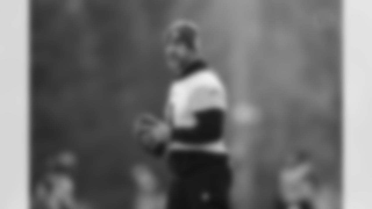 Pittsburgh Steelers quarterback Aaron Rodgers (8) during practice at the UPMC Rooney Sports Complex preparing for a Wild Card matchup against the Houston Texans, Thursday, Jan. 8, 2026 in Pittsburgh, PA. (Alysa Rubin / Pittsburgh Steelers)