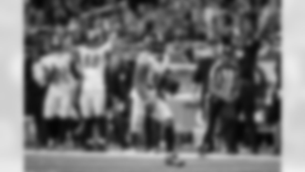 Pittsburgh Steelers running back Jaylen Warren (30) runs for a touchdown during a regular season game against the Detroit Lions, Sunday, Dec. 21, 2025 in Detroit, MI. The Steelers defeated the Lions 29-24. (Alysa Rubin / Pittsburgh Steelers)