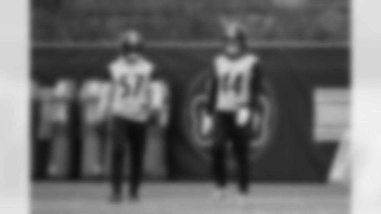 Pittsburgh Steelers linebacker Mark Robinson (57) and Pittsburgh Steelers linebacker Carson Bruener (44) during practice at the UPMC Rooney Sports Complex preparing for a Week 12 matchup against the Chicago Bears, Wednesday, Nov. 19, 2025 in Pittsburgh, PA. (Alysa Rubin / Pittsburgh Steelers)