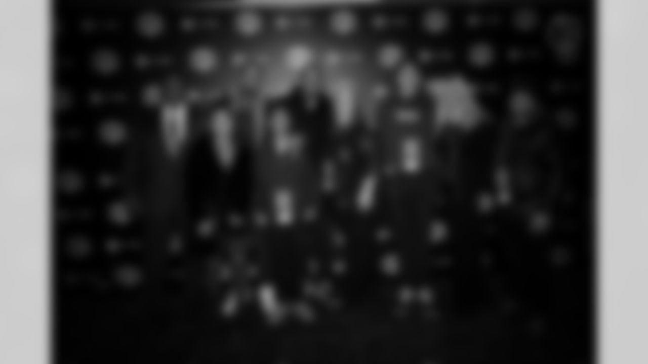 The Pittsburgh Steelers celebrate the 2025 Hall of Honor Class during the Hall of Honor Dinner Ceremony presented by U.S. Steel on Sunday, Dec. 14, 2025 in Pittsburgh, PA. (Alysa Rubin / Pittsburgh Steelers)