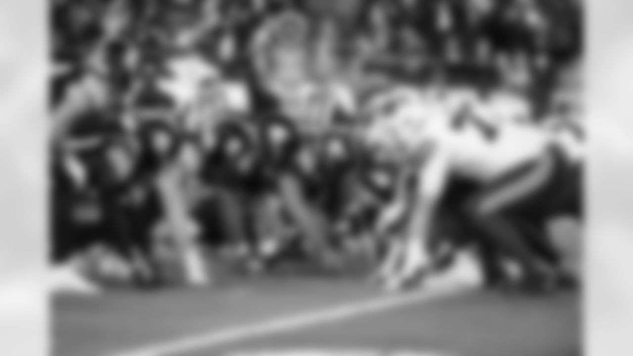 Pittsburgh Steelers during a regular season game between the Pittsburgh Steelers and the Buffalo Bills, Sunday, Nov. 30, 2025 in Pittsburgh, PA.  (Arron Anastasia / Pittsburgh Steelers)