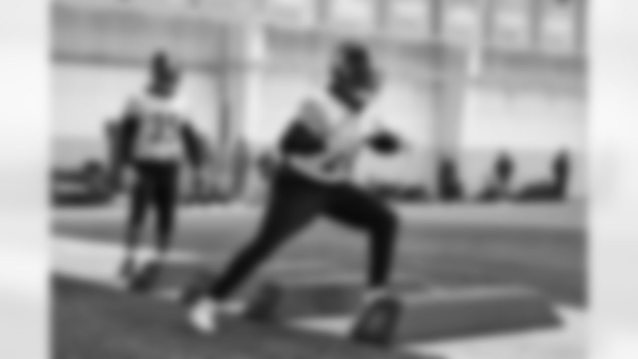 Pittsburgh Steelers running back Kaleb Johnson (20) during practice at the UPMC Rooney Sports Complex preparing for a Week 15 matchup against the Miami Dolphins, Friday, Dec. 12, 2025 in Pittsburgh, PA. (Karl Roser / Pittsburgh Steelers)