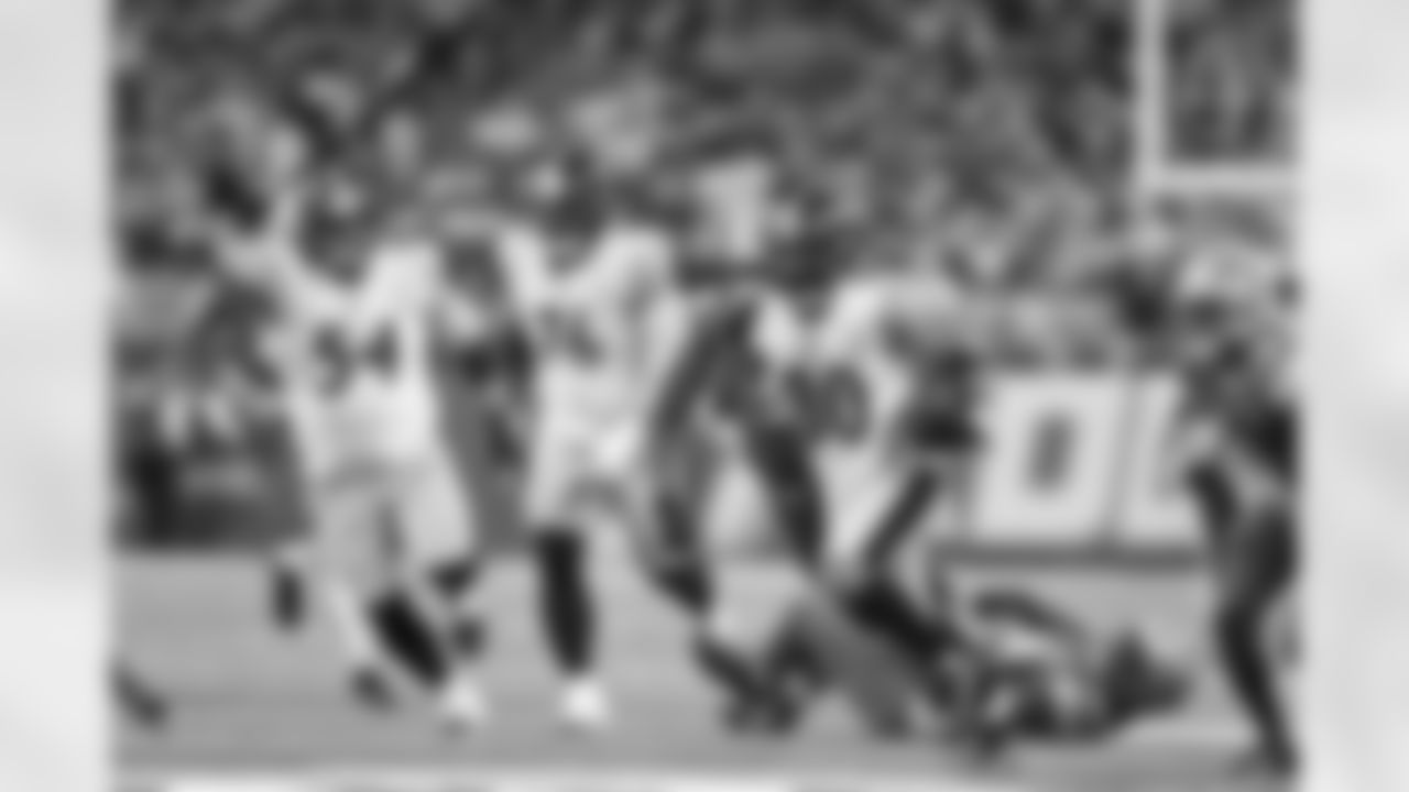 Pittsburgh Steelers running back Jaylen Warren (30) during a regular season game between the Pittsburgh Steelers and the Detroit Lions, Sunday, Dec. 21, 2025 in Detroit, MI. (Karl Roser / Pittsburgh Steelers)