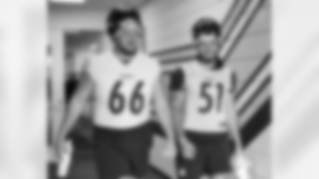 Pittsburgh Steelers guard Mason McCormick (66) and Pittsburgh Steelers linebacker Nick Herbig (51) practice at the UPMC Rooney Sports Complex during the 2025 minicamp, Tuesday June 10, 2025. (Alysa Rubin / Pittsburgh Steelers)