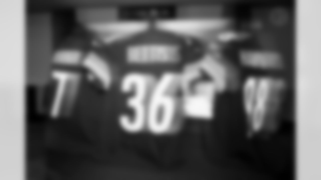 The Pittsburgh Steelers celebrated the 20th anniversary of Super Bowl XL during the Alumni Weekend Dinner at Acrisure Stadium benefitting the UPMC Sports Medicine Concussion Program, Saturday, Nov. 1, 2025 in Pittsburgh, PA. (Alysa Rubin / Pittsburgh Steelers)