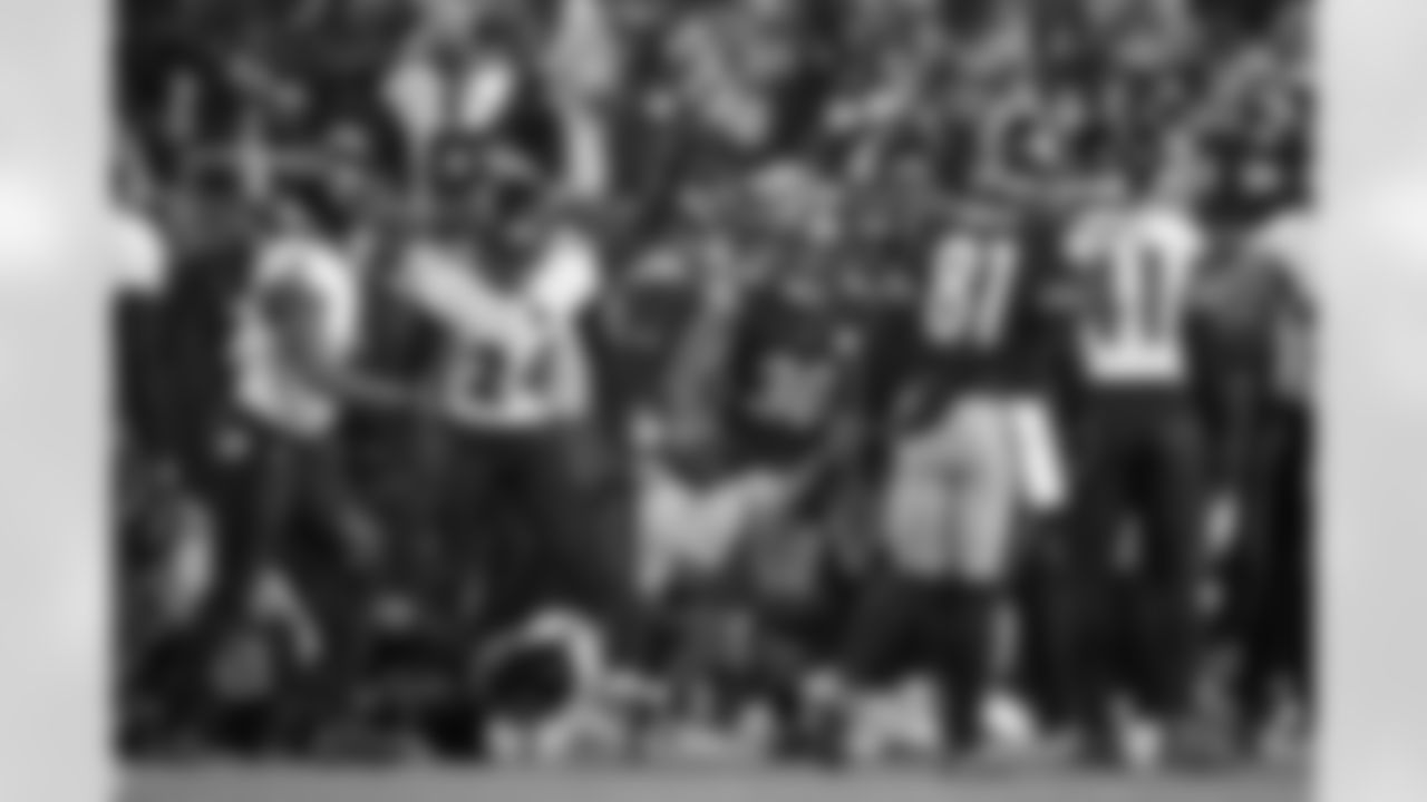 Pittsburgh Steelers running back Jaylen Warren (30) during a regular season game between the Pittsburgh Steelers and the Baltimore Ravens, Sunday, Jan. 4, 2026 in Pittsburgh, PA. The Steelers defeated the Ravens 26-24. (Karl Roser / Pittsburgh Steelers)