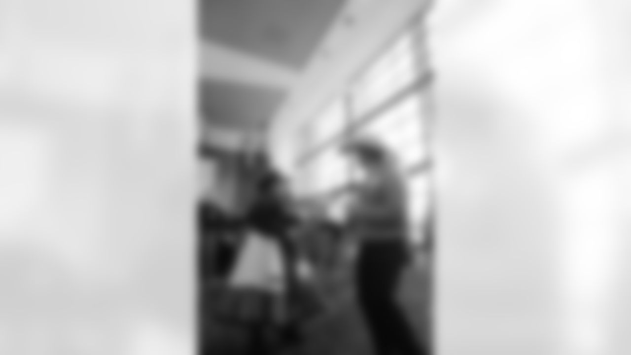 The Steelers welcomed fans from Mexico and Spain for an appreciation party prior to Monday night's game on Sunday, Dec. 14, 2025 in Pittsburgh, PA. (Emilee Fails / Pittsburgh Steelers)